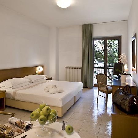 Albergo La Pace Segni Quarto foto
