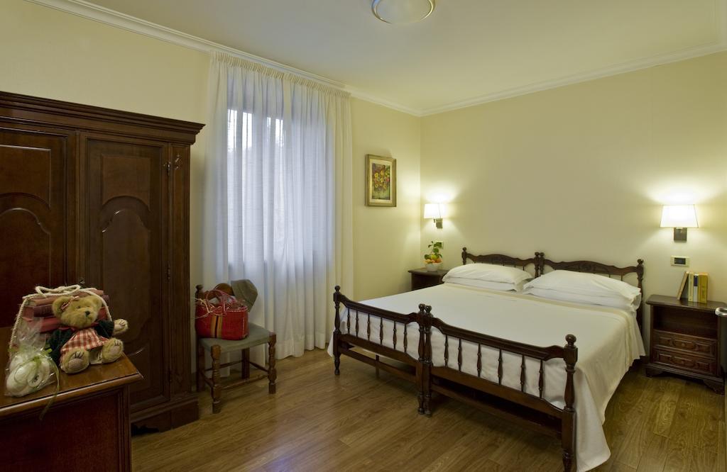 Albergo La Pace Segni Quarto foto
