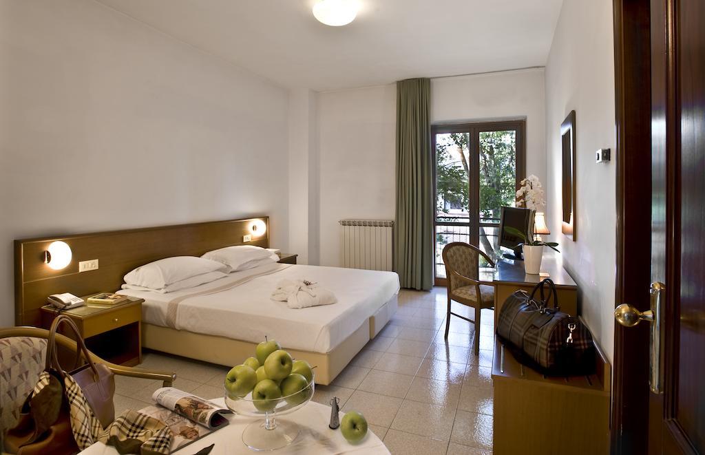 Albergo La Pace Segni Quarto foto